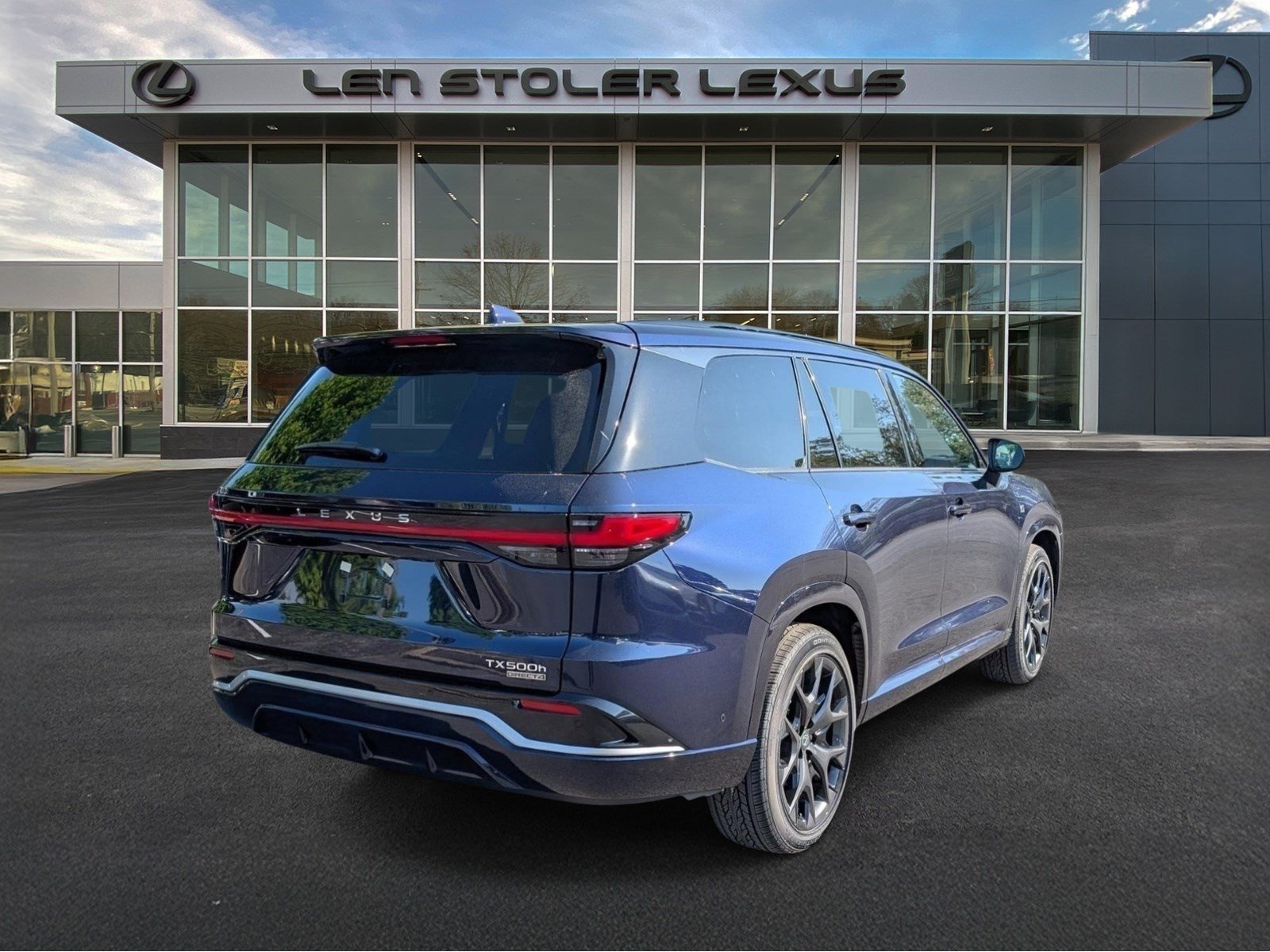 New 2026 Lexus TX 500h AWD w/ Technology Package image 2