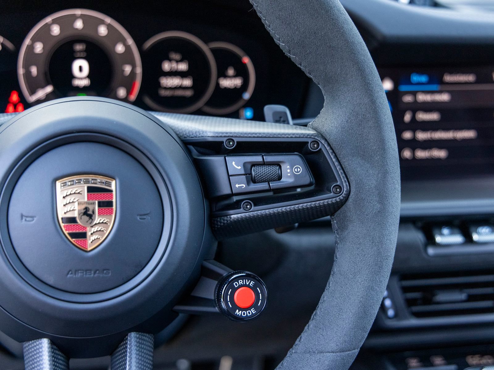 Certified 2025 Porsche 911 Carrera 4 GTS image 37