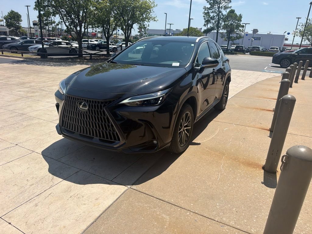 Certified 2025 Lexus NX 250 FWD w/ Accessory Package (Z1) image 1