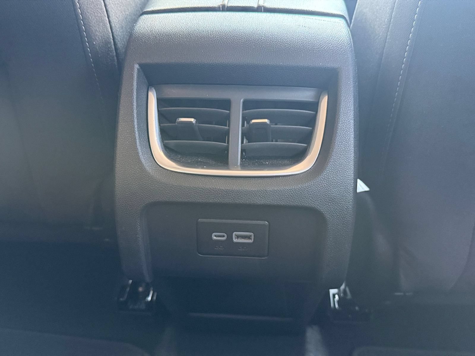Used 2025 Chevrolet Blazer LT FWD image 24
