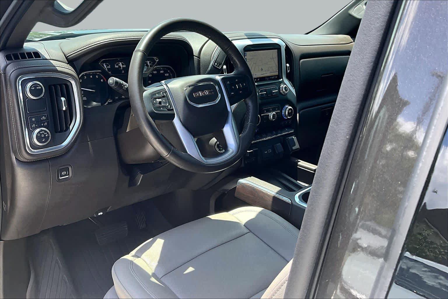 Used 2021 GMC Sierra 1500 SLT RWD image 17