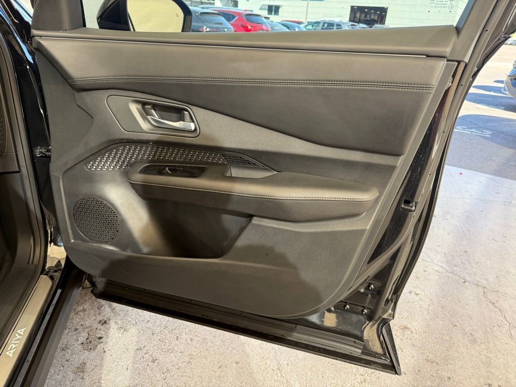 Used 2024 Nissan Ariya FWD image 15