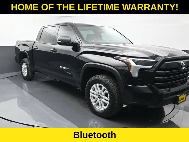 Used 2024 Toyota Tundra SR5 w/ SR5 Convenience Package AWD/4WD image 8