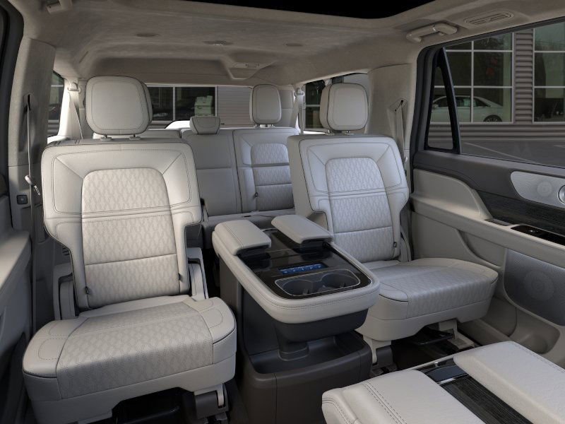 New 2024 Lincoln Navigator L Black Label image 19