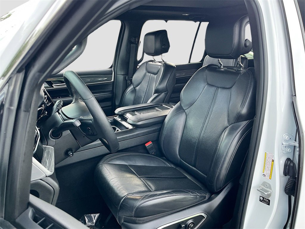 Used 2022 Jeep Wagoneer Series III w/ Premium Group I image 22