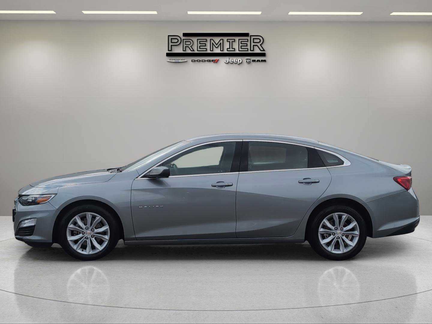 Used 2025 Chevrolet Malibu LT image 11