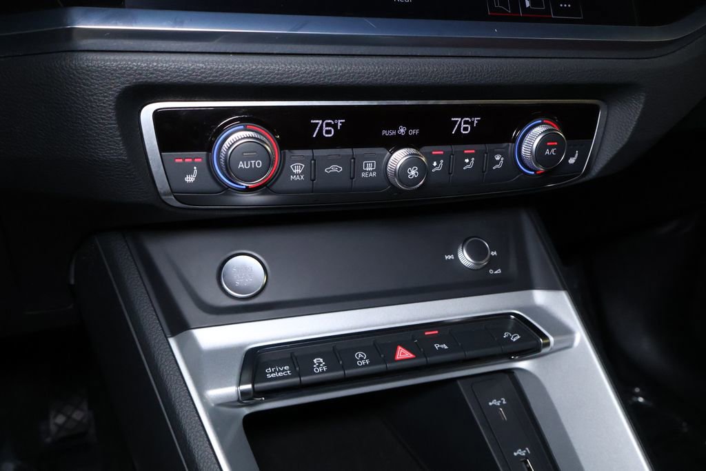 Used 2020 Audi Q3 2.0T Premium w/ Convenience Package image 30