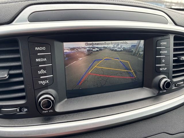 Used 2019 Kia Sorento LX image 17