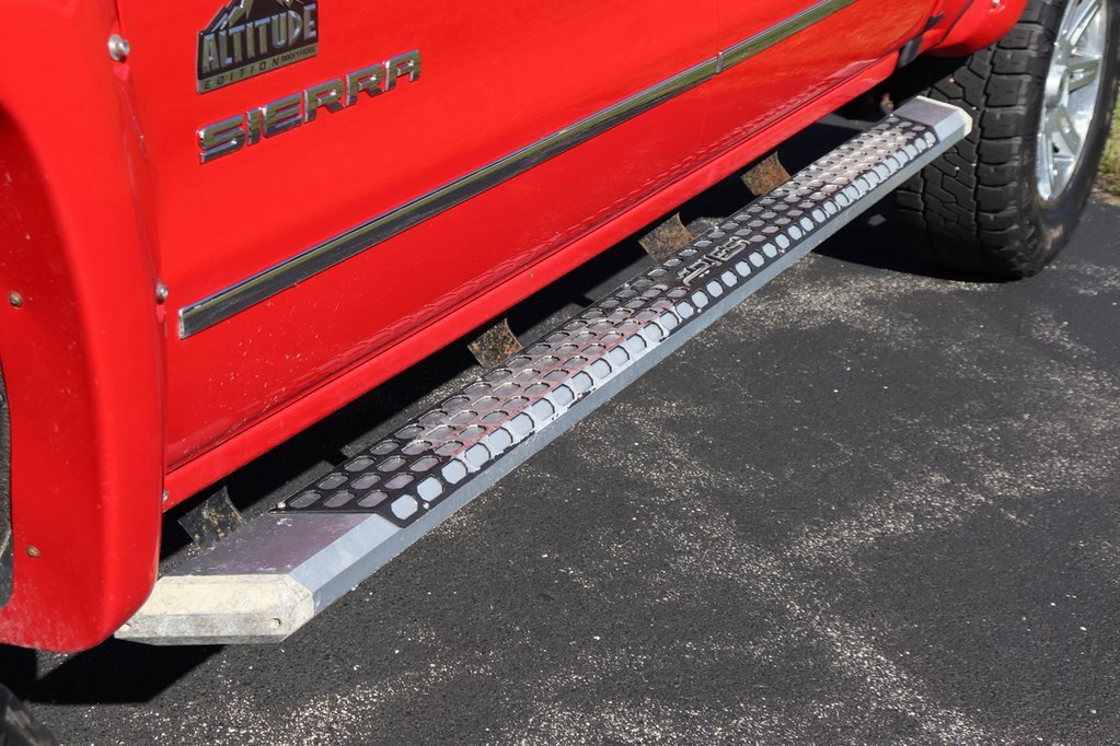 Used 2018 GMC Sierra 1500 SLT image 10