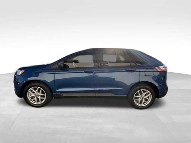 Used 2022 Ford Edge SE image 9