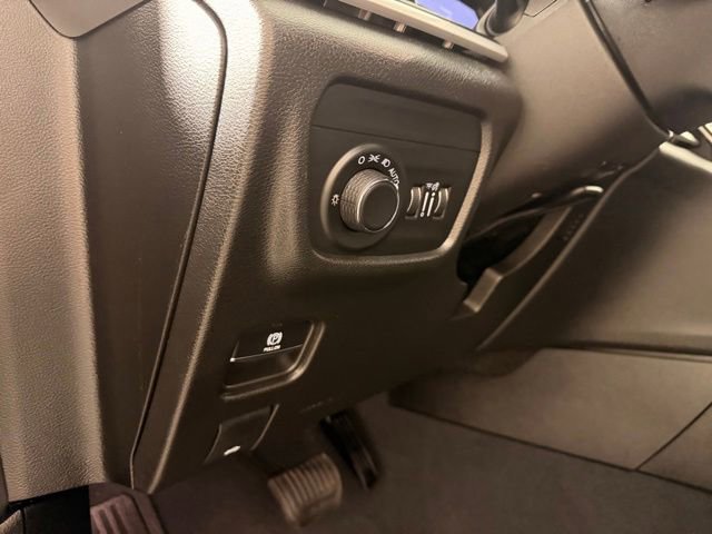 Used 2023 Jeep Grand Cherokee L Laredo AWD/4WD image 20