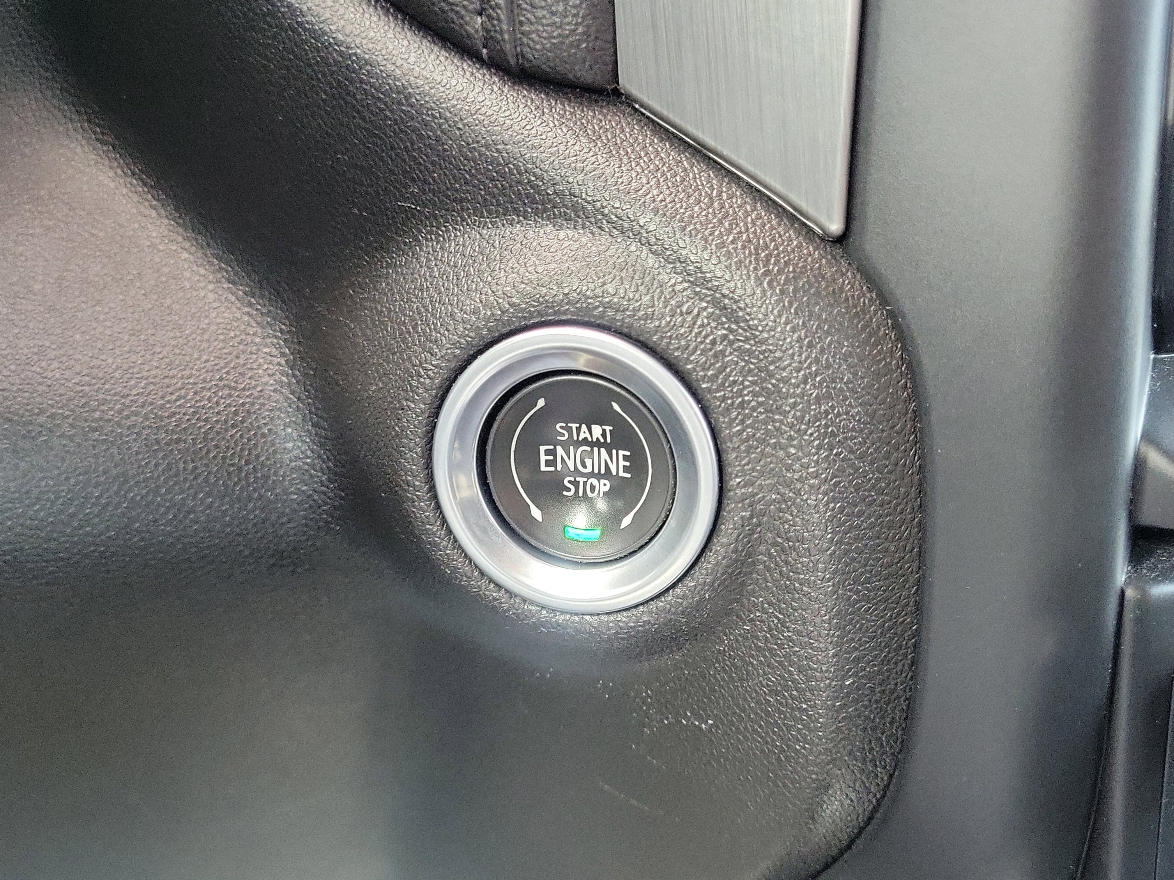 Used 2022 GMC Sierra 2500 Denali image 16