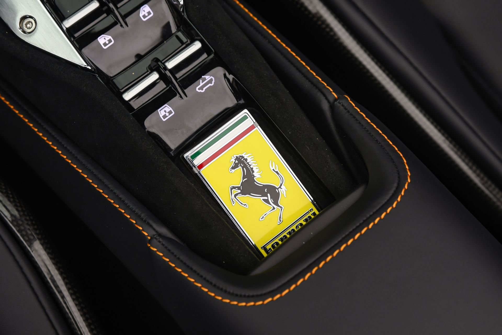 Used 2025 Ferrari SF90 Spider image 19