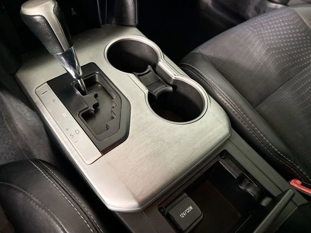 Used 2012 Toyota Camry SE image 25