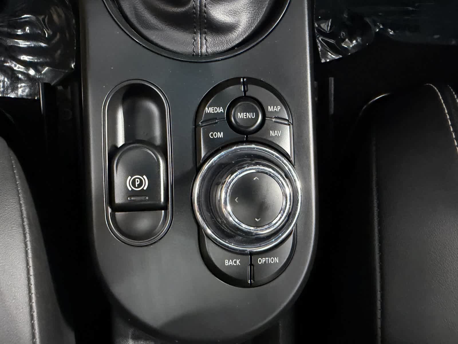 Used 2024 MINI Cooper SE w/ MINI Resolute Edition FWD image 22