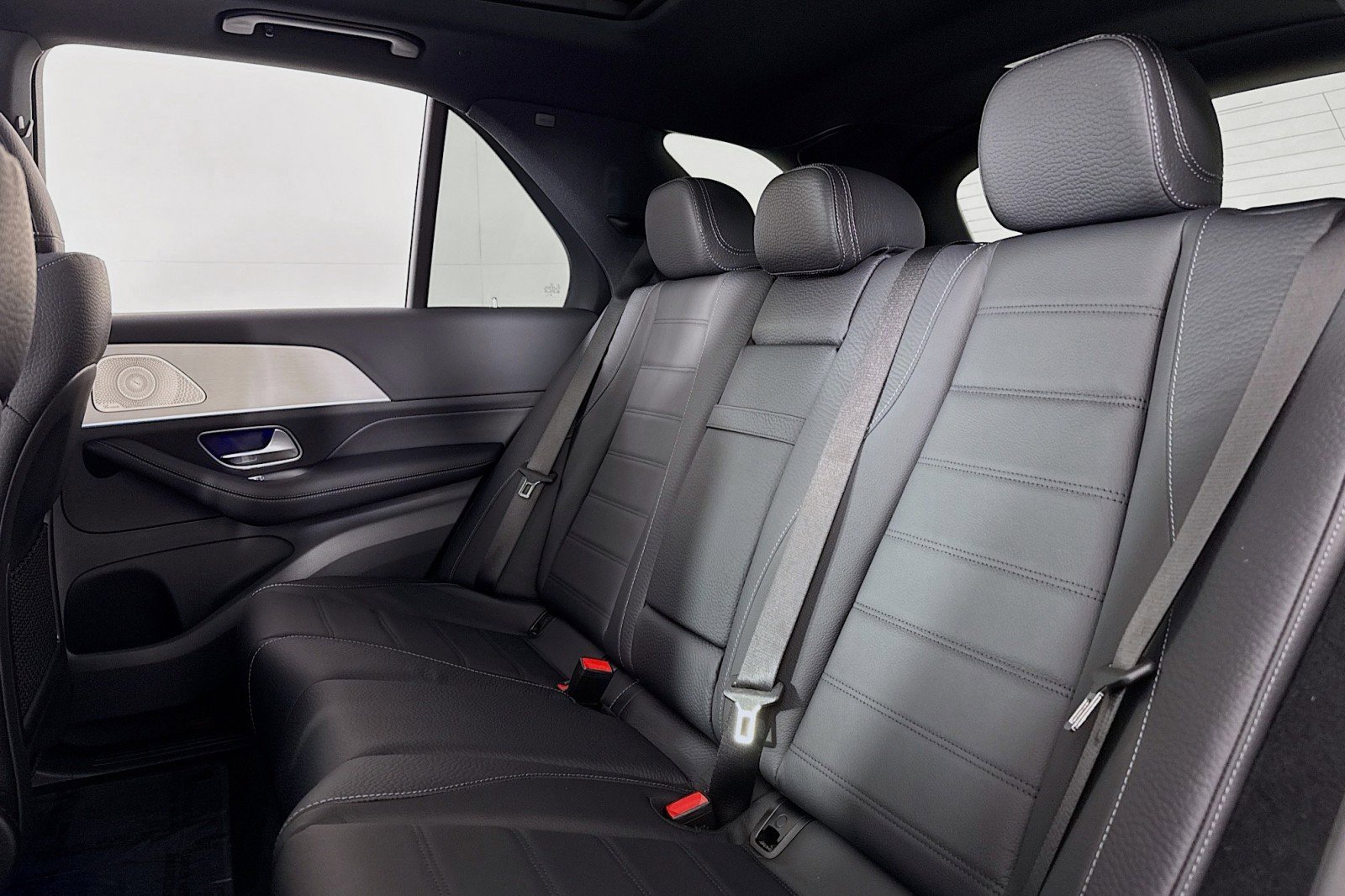 New 2026 Mercedes-Benz GLE 580 4MATIC image 7