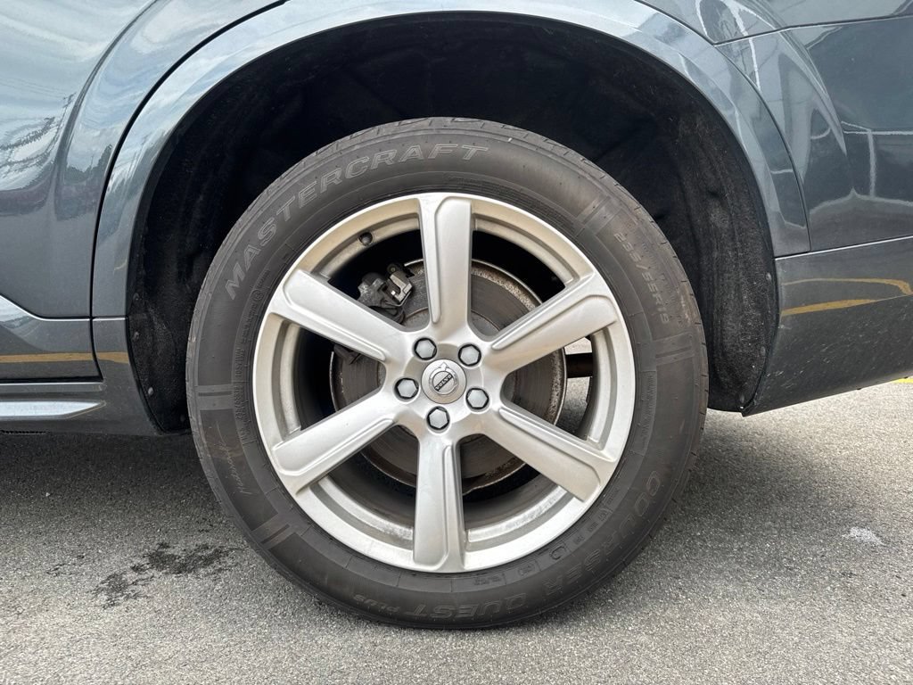 Used 2022 Volvo XC90 T5 Momentum AWD/4WD image 11