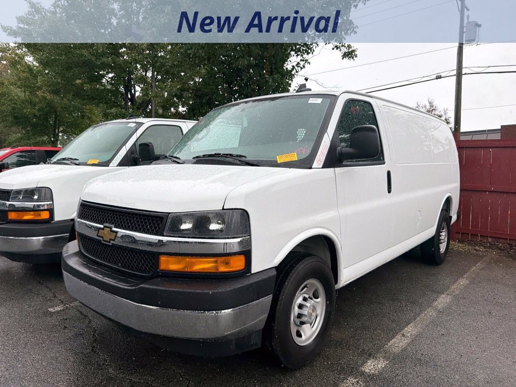 Certified 2025 Chevrolet Express 2500 w/ Driver Convenience Package RWD image 1