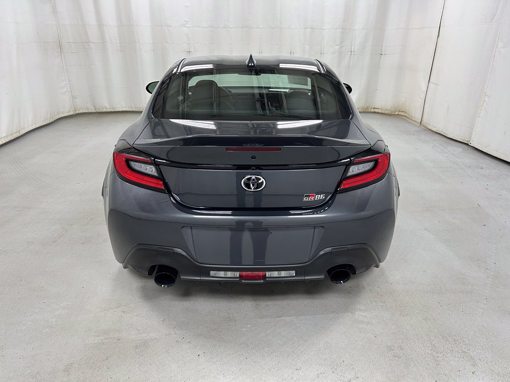 Used 2026 Toyota GR86 Premium w/ ALL Weather Mat Package (TMS) RWD image 6