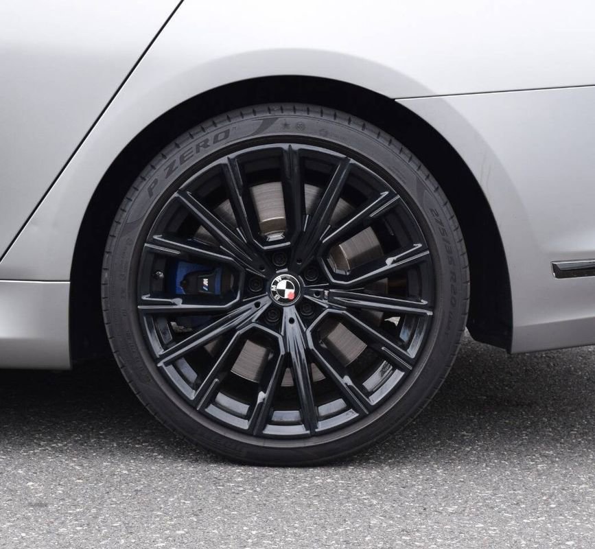 Used 2022 BMW M760i xDrive w/ Luxury Rear Seating Package image 72