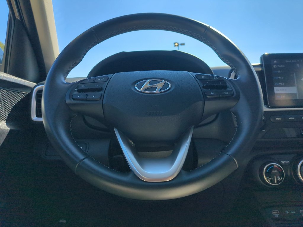 Used 2026 Hyundai Venue SEL FWD image 22