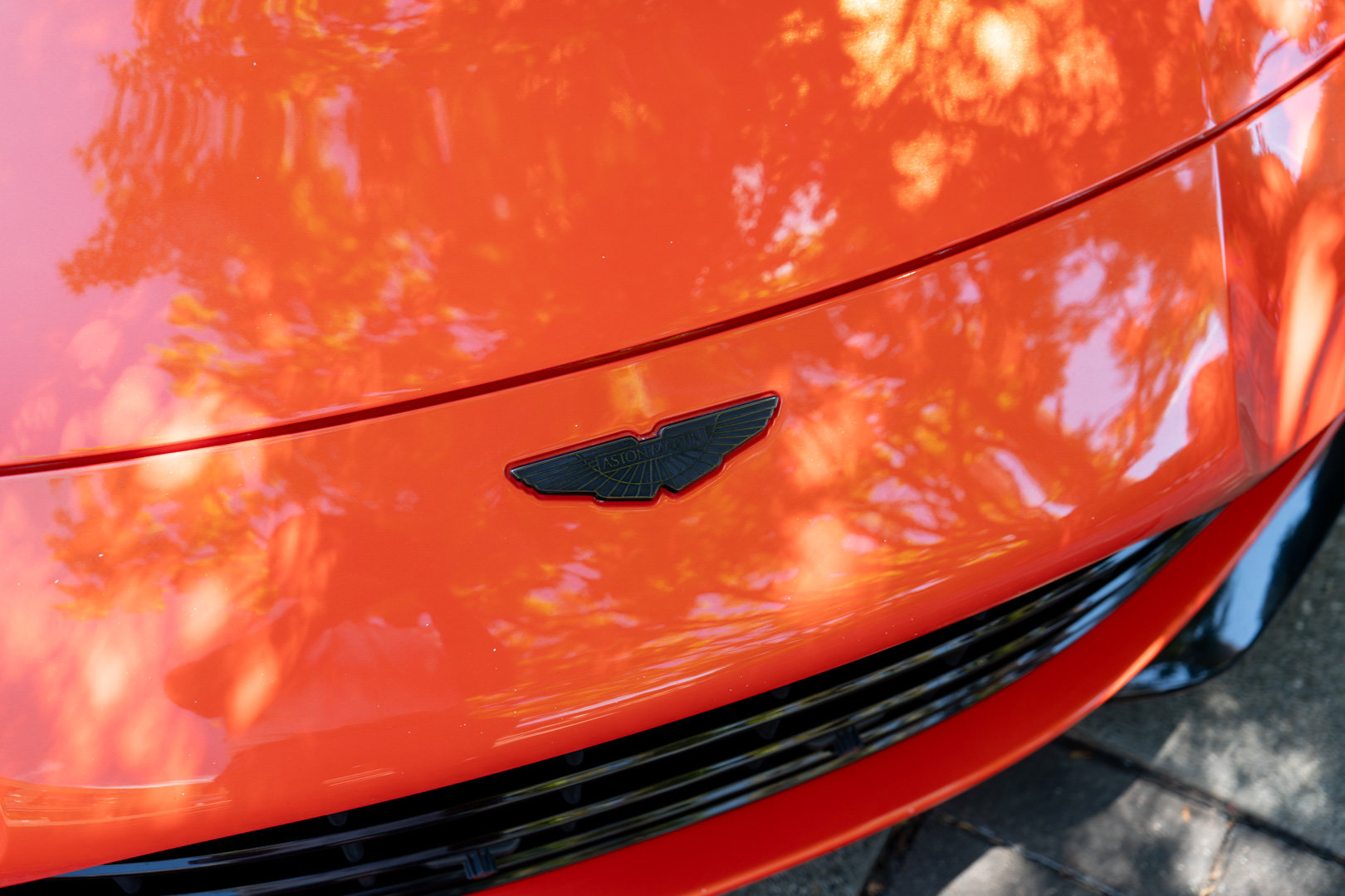 Used 2023 Aston Martin V8 Vantage Roadster RWD image 34