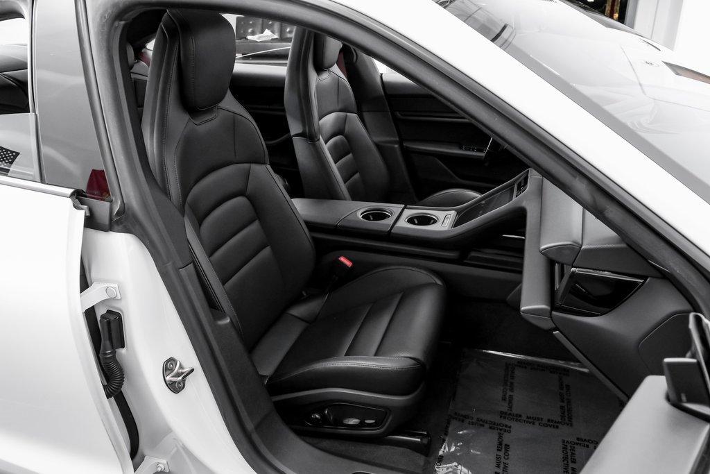Used 2022 Porsche Taycan image 46