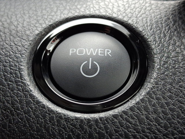 Used 2026 Toyota Camry XLE w/ Premium Package image 24