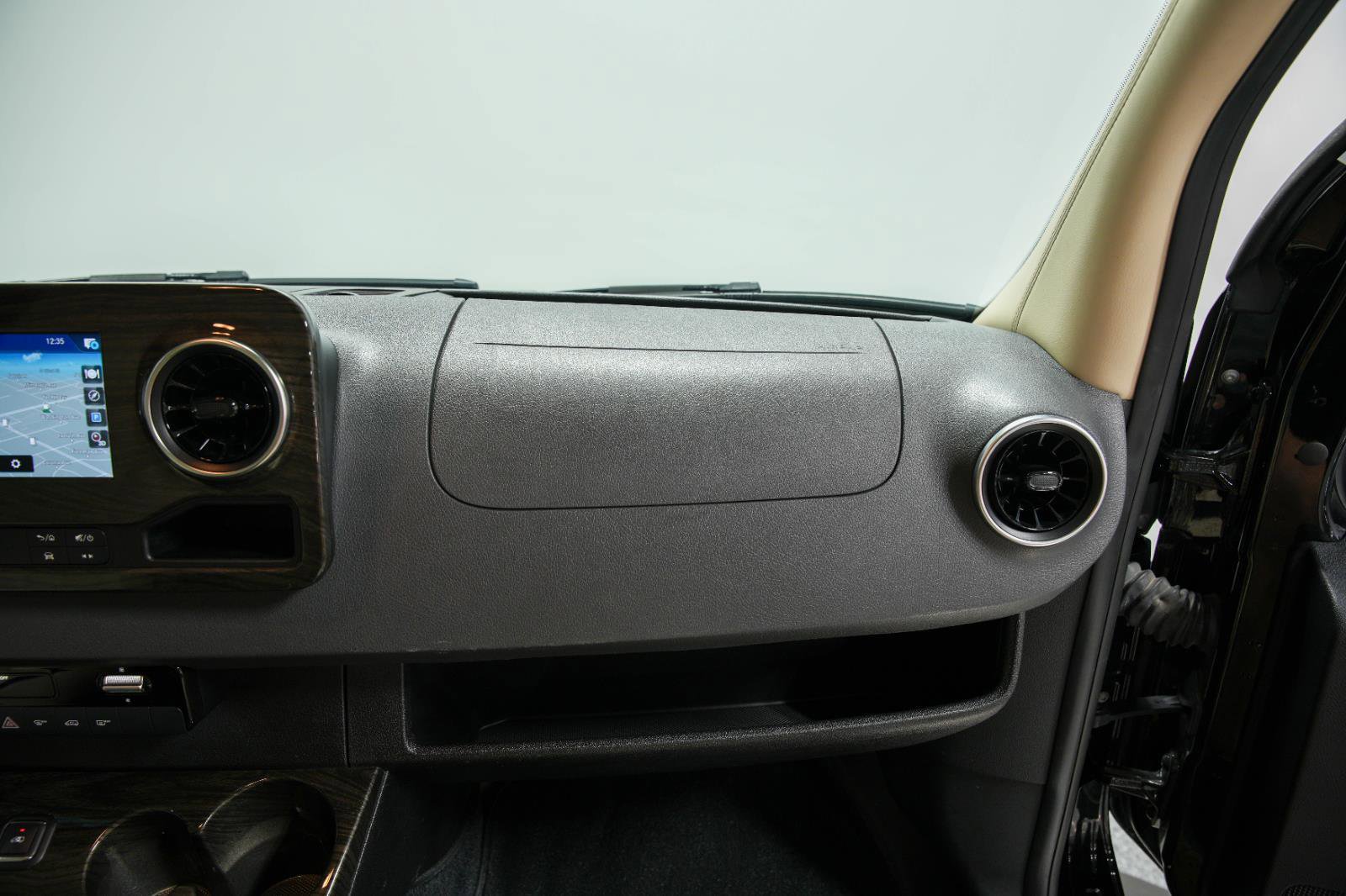 Used 2020 Mercedes-Benz Sprinter 3500 image 69