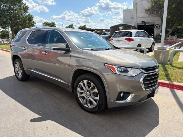 Used 2019 Chevrolet Traverse Premier w/ Driver Confidence II Package FWD image 4