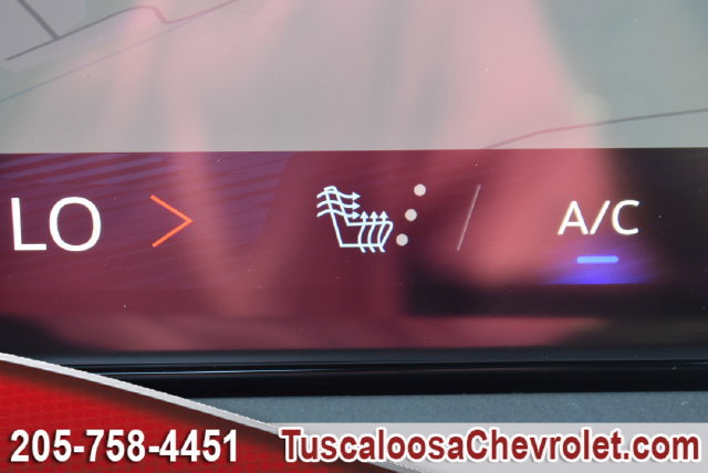 New 2027 Chevrolet Traverse LT w/ Driver Confidence Package FWD image 33
