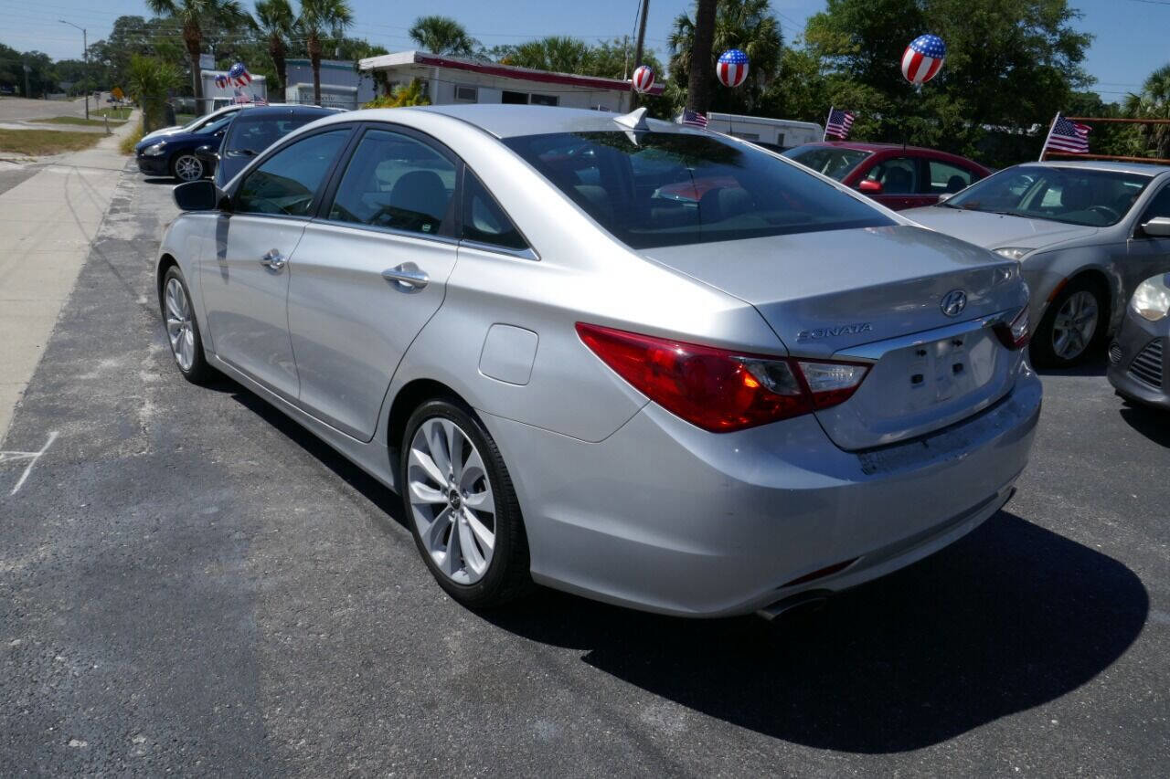 Used 2011 Hyundai Sonata SE image 6