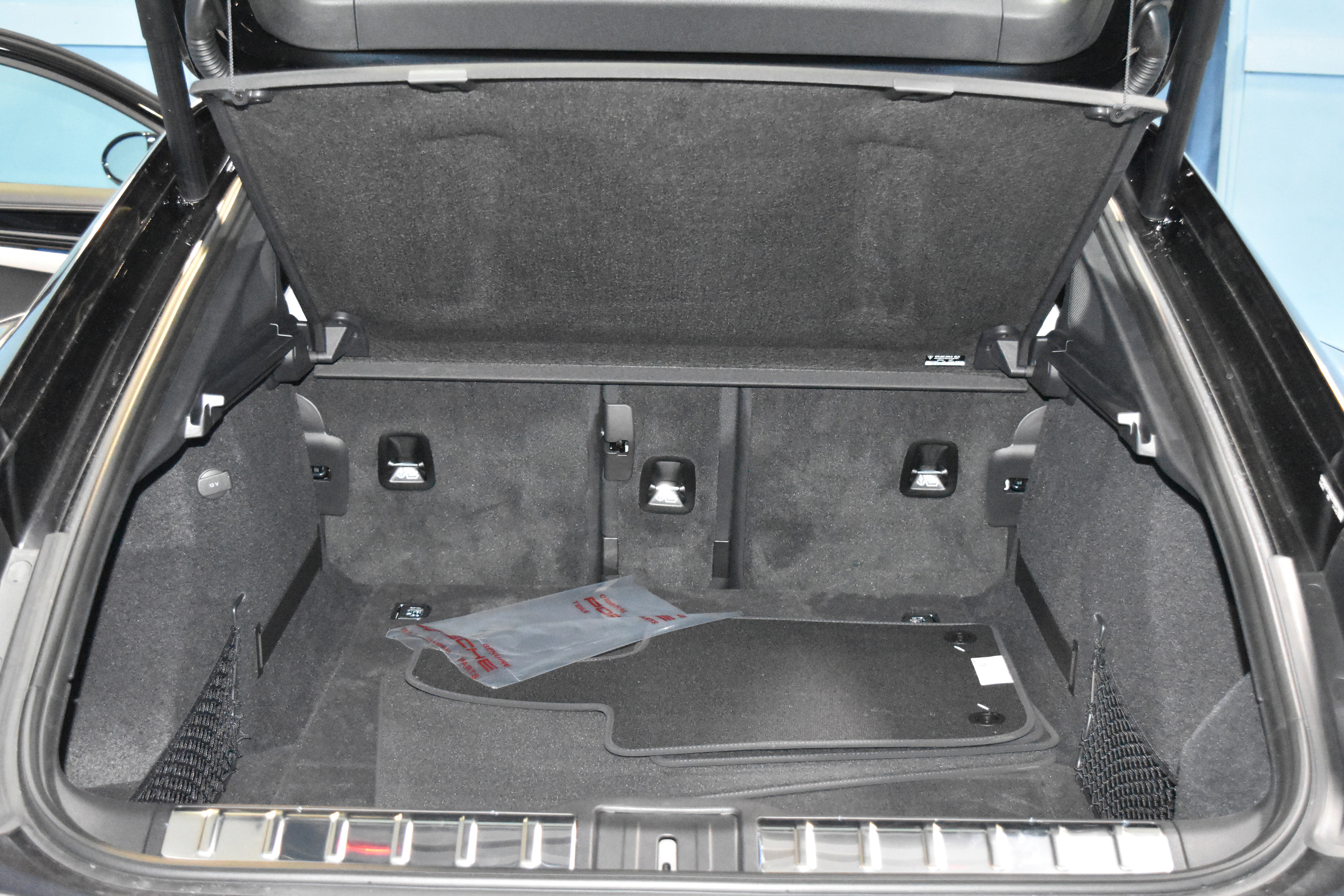 New 2025 Porsche Panamera 4 image 30