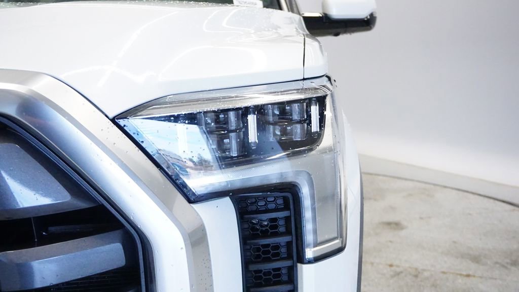Used 2025 Toyota Tundra Limited image 9