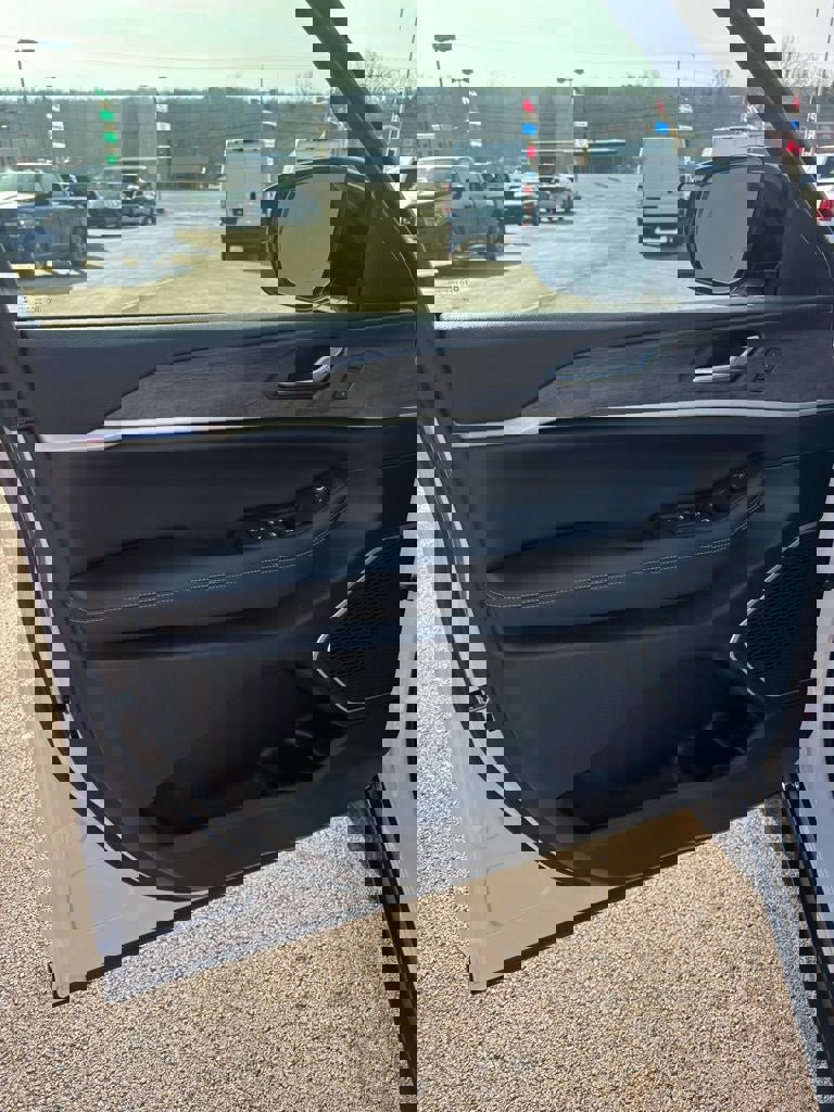 New 2026 Jeep Grand Cherokee Limited image 10