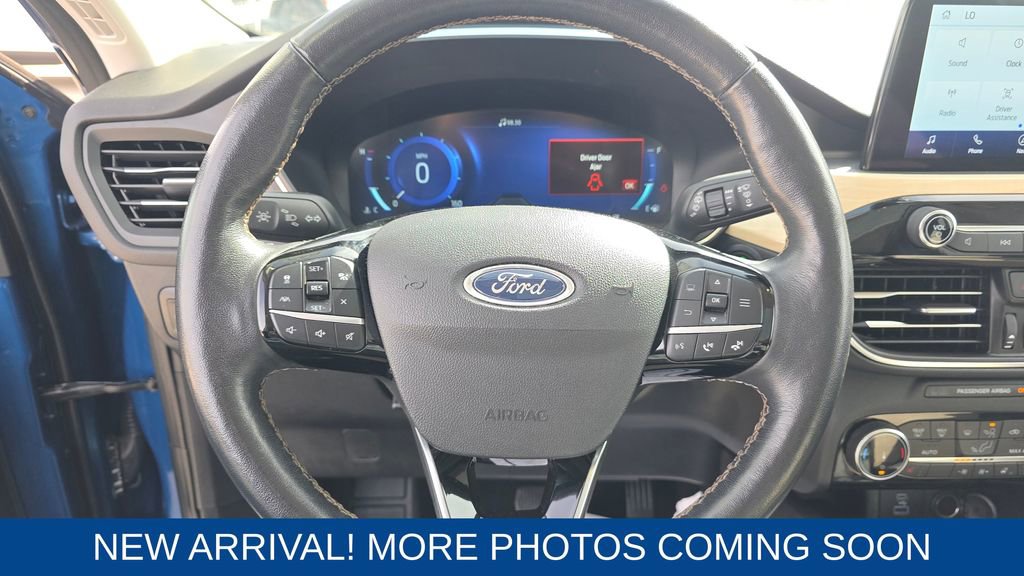 Used 2022 Ford Escape Titanium w/ Titanium Elite Package image 14