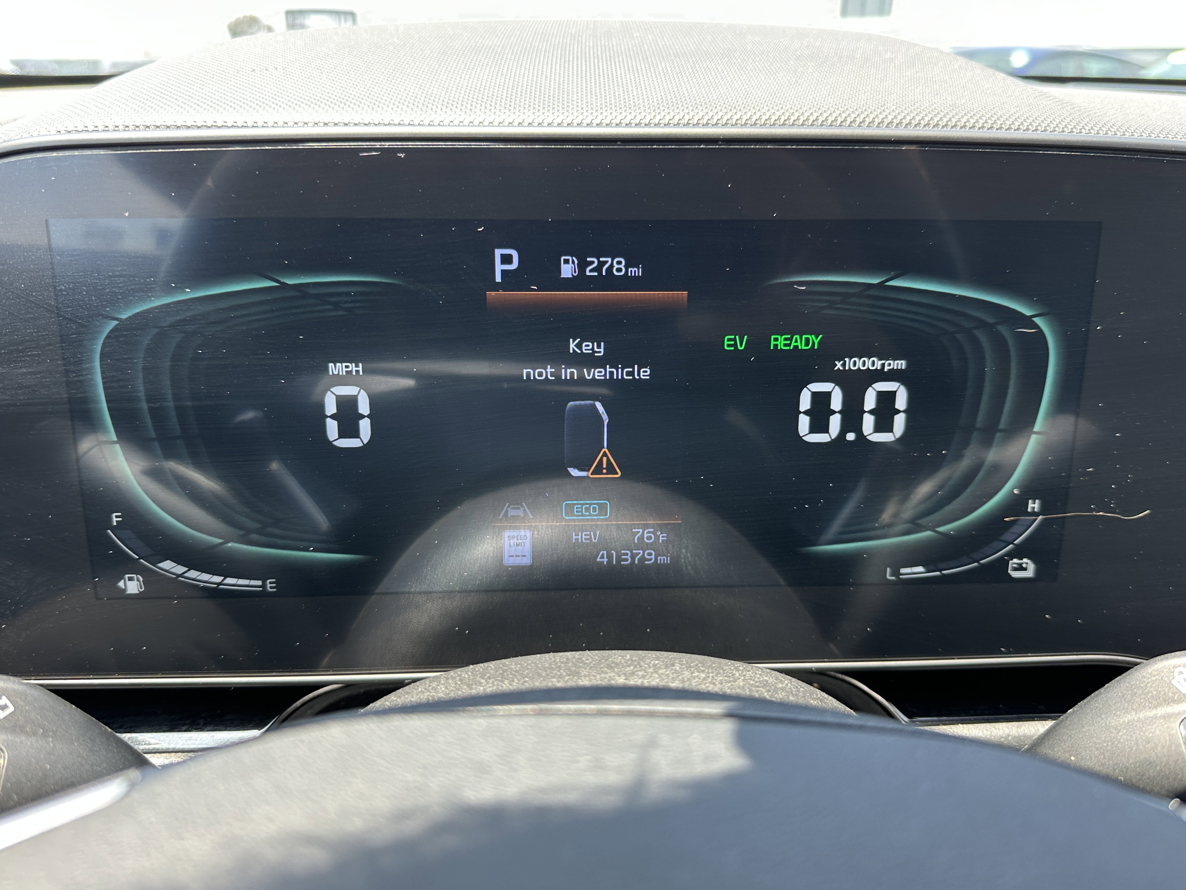 Used 2023 Kia Niro EX FWD image 28