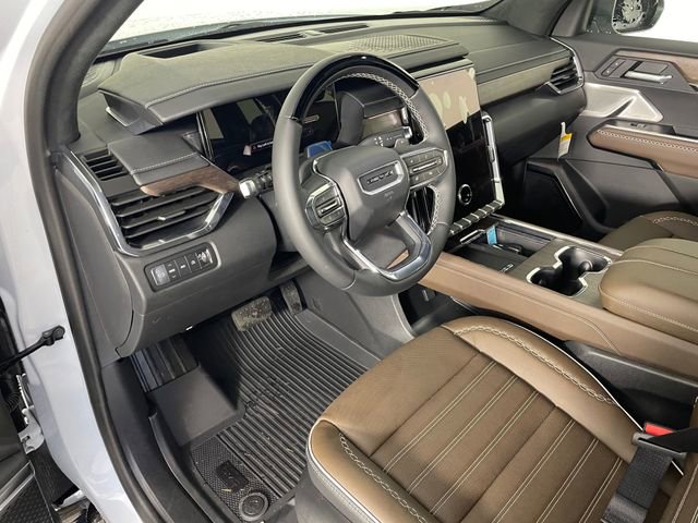 New 2026 GMC Acadia Denali Ultimate w/ LPO, Illumination Package AWD/4WD image 3