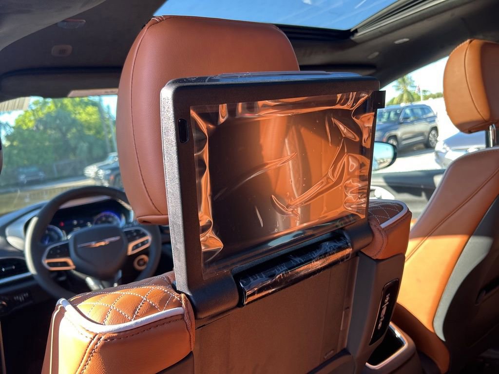 New 2026 Chrysler Pacifica Pinnacle image 38