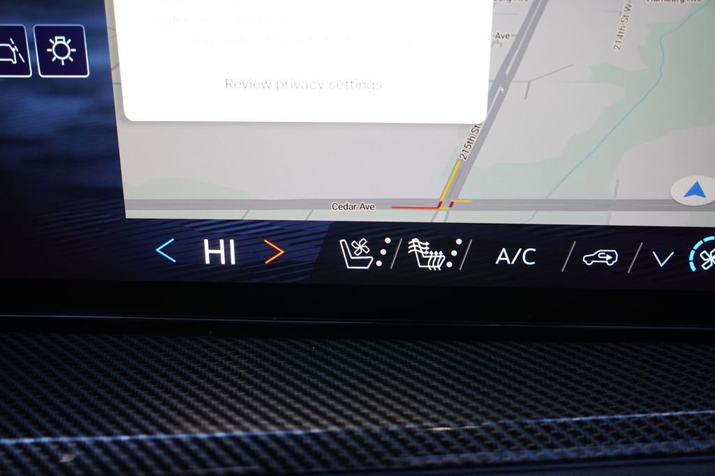 New 2026 Chevrolet Traverse High Country image 17