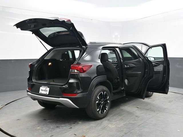 Used 2022 Chevrolet TrailBlazer LT w/ Convenience Package AWD/4WD image 37
