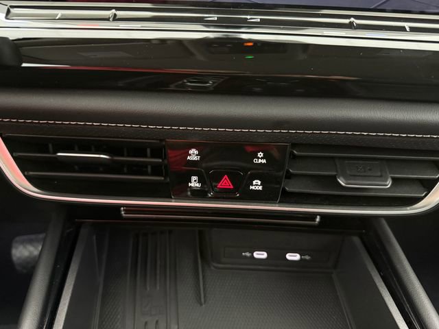 Used 2025 Volkswagen Atlas SE FWD image 18