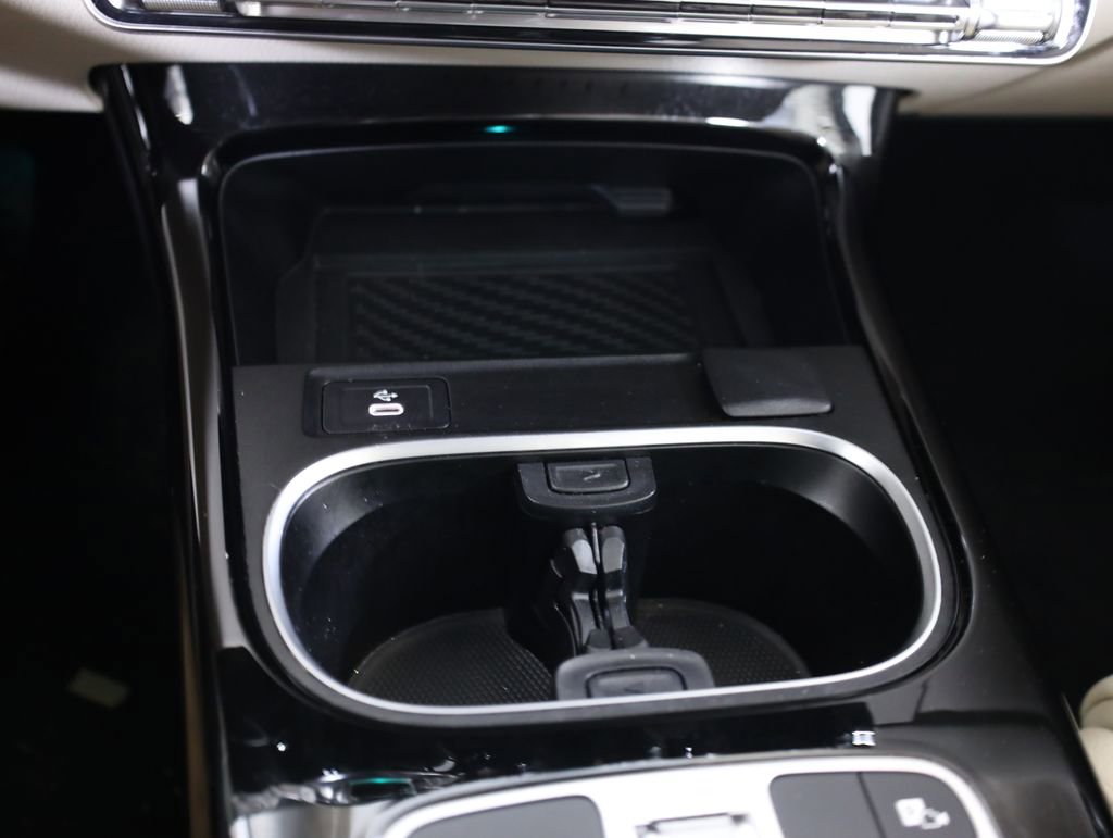 Certified 2025 Mercedes-Benz CLA 250 4MATIC image 25