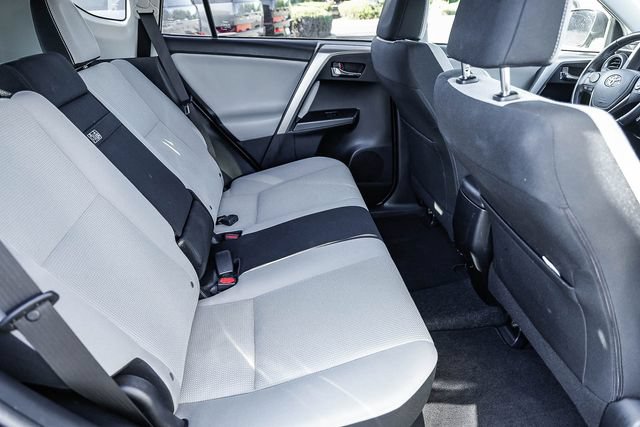 Used 2016 Toyota RAV4 XLE AWD/4WD image 22