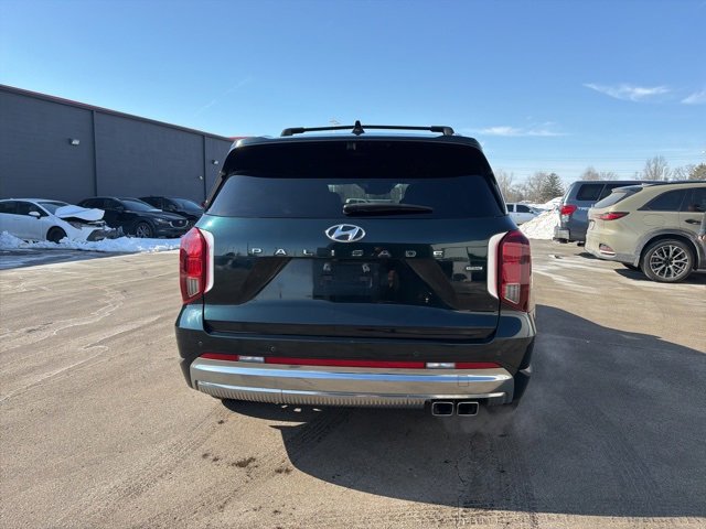 Used 2024 Hyundai Palisade Calligraphy image 11
