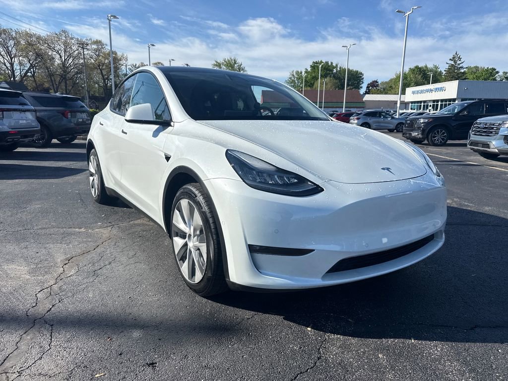 Used 2021 Tesla Model Y Long Range AWD/4WD image 4