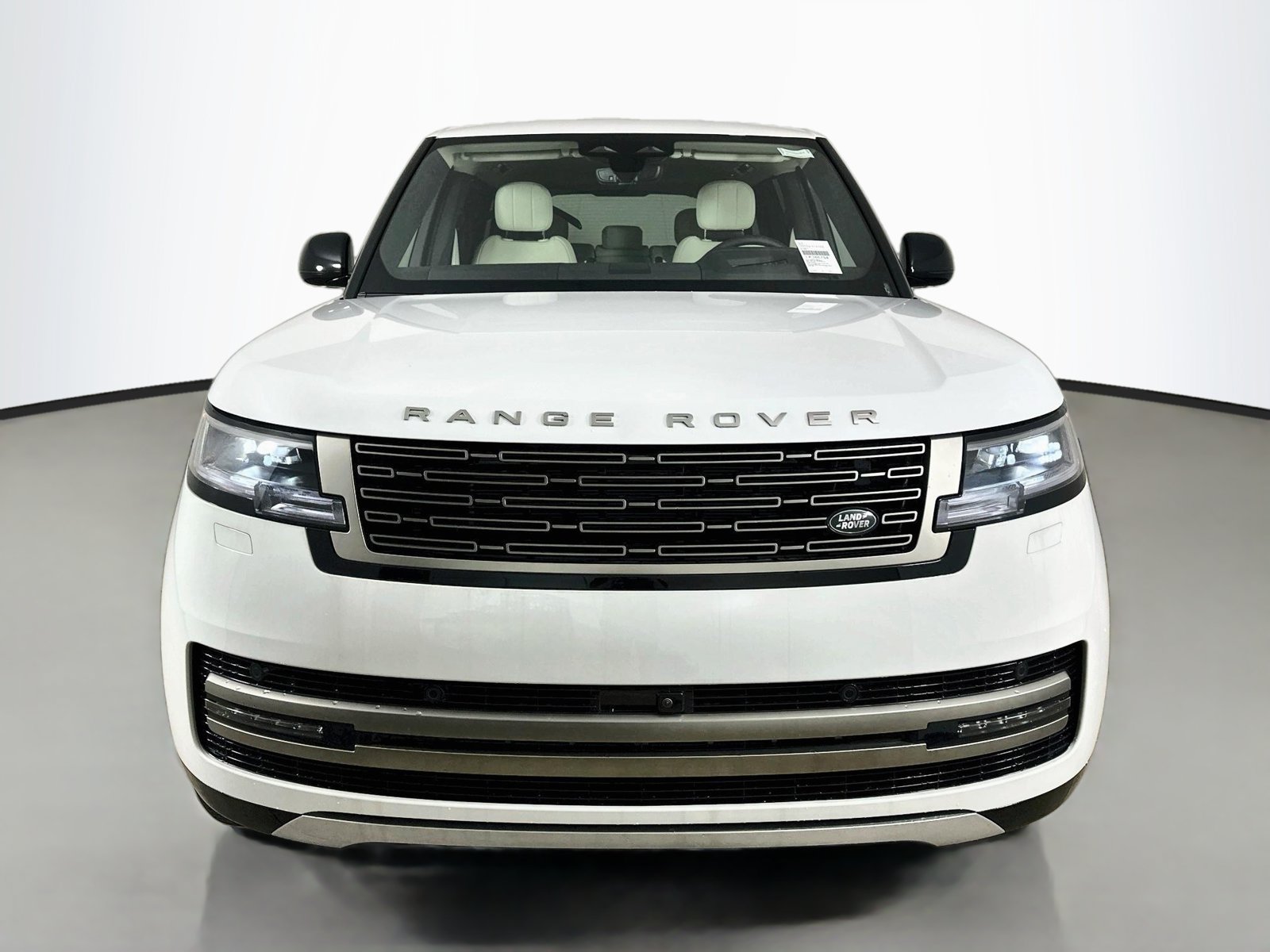 New 2026 Land Rover Range Rover Long Wheelbase SE AWD/4WD image 2