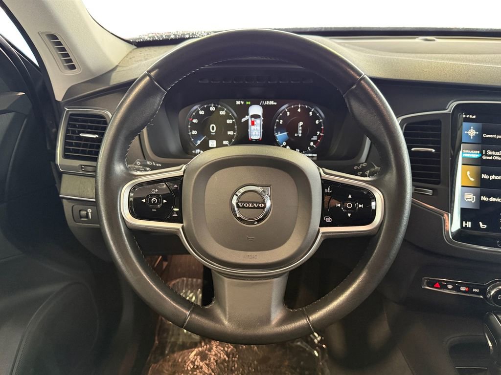 Used 2020 Volvo XC90 T6 Momentum image 12