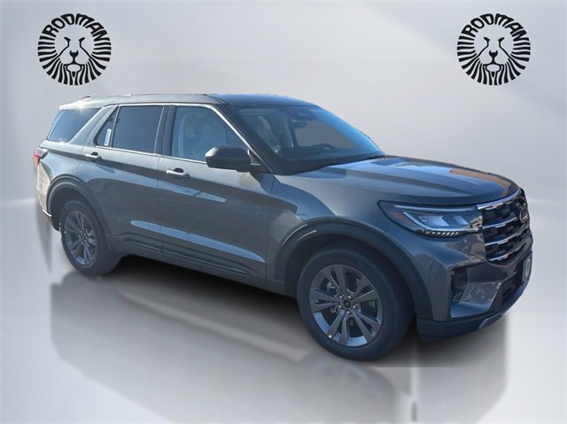New 2026 Ford Explorer Active image 3
