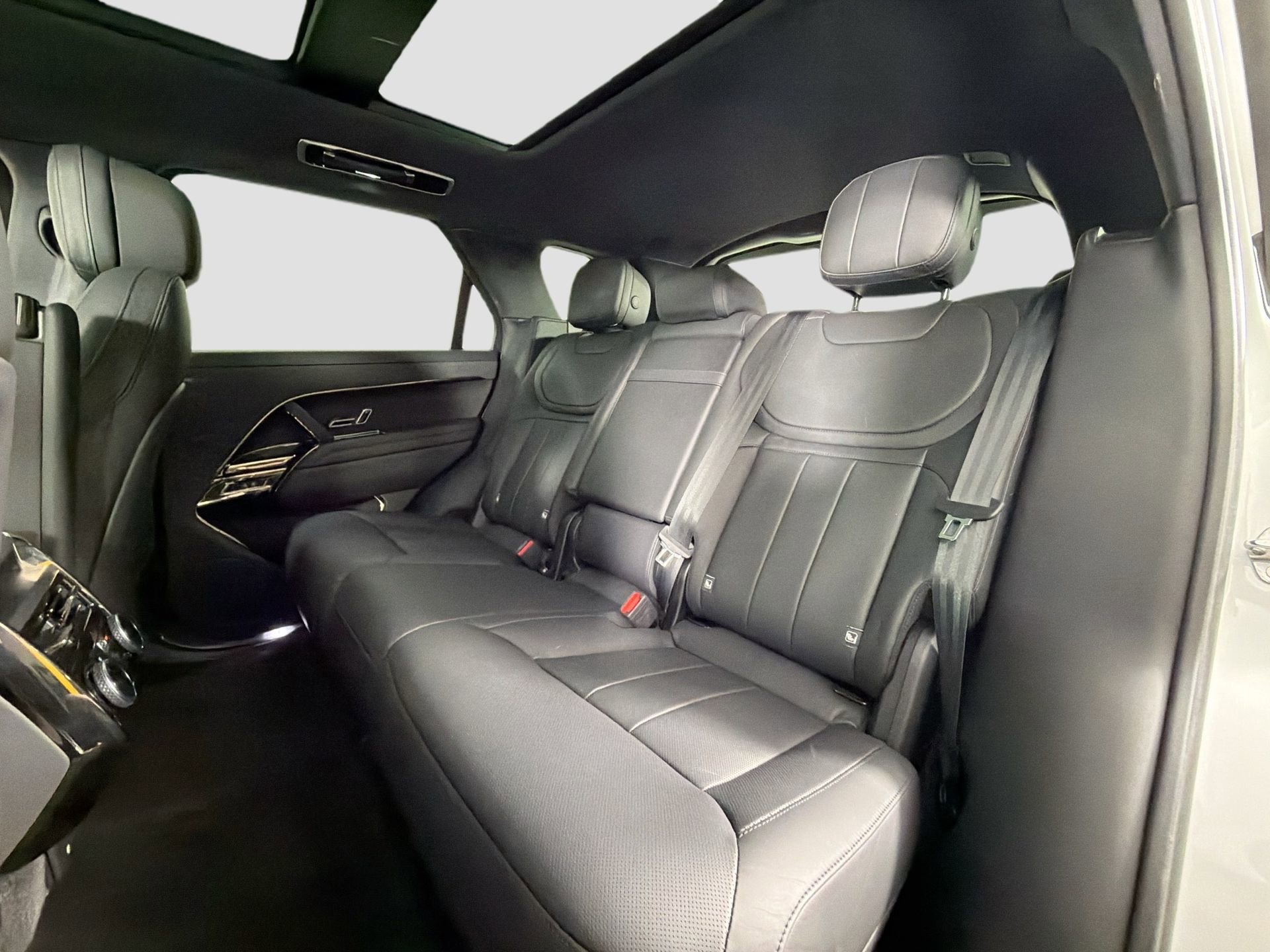 Certified 2024 Land Rover Range Rover Sport Dynamic SE image 26